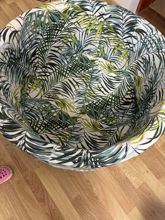 Басейн з кульками