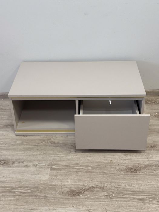 Комоди та журнальний стіл Linette