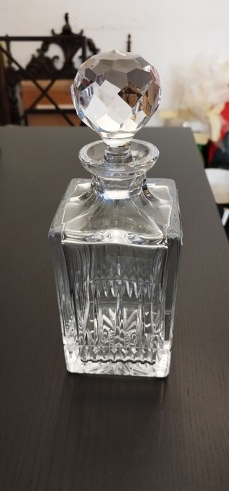 Garrafa Atlantis + 6 copos Cristal D'Arques