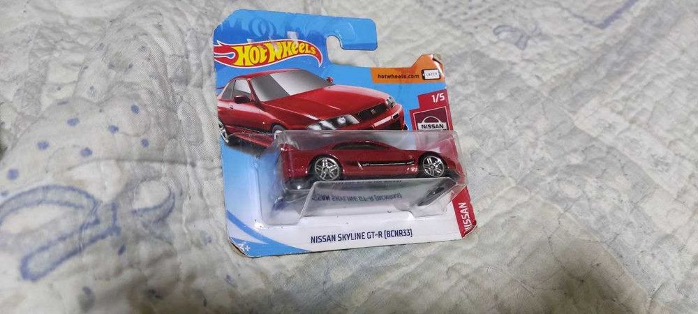 Машинка Hot Wheels Nissan Skyline GT-R (BCNR33) 2019 Базовая див інші