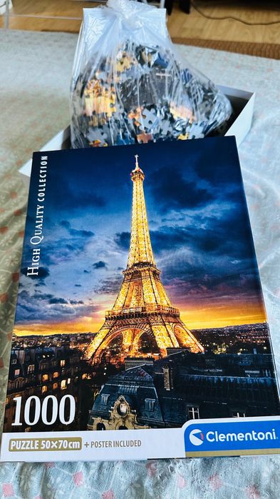 Eiffel Tower Puzzle Set