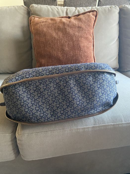 Carteira Senhora marca DKNY