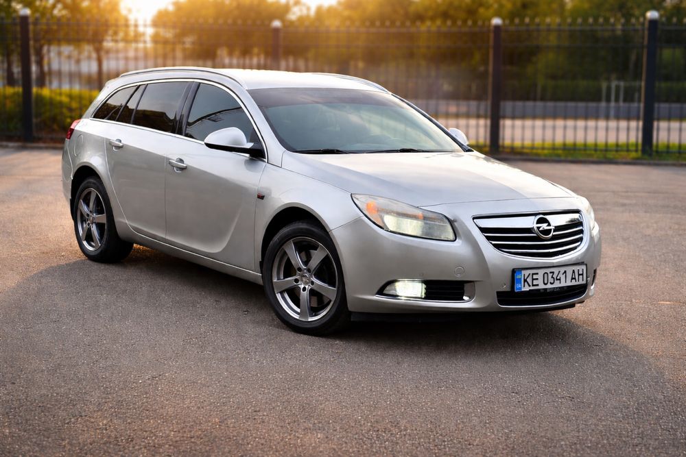 Срочно! Opel Insignia 2.0 дизель на автомате