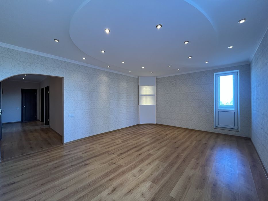 Продаж 3 кімнатної квартири в новобудові, 4 поверх