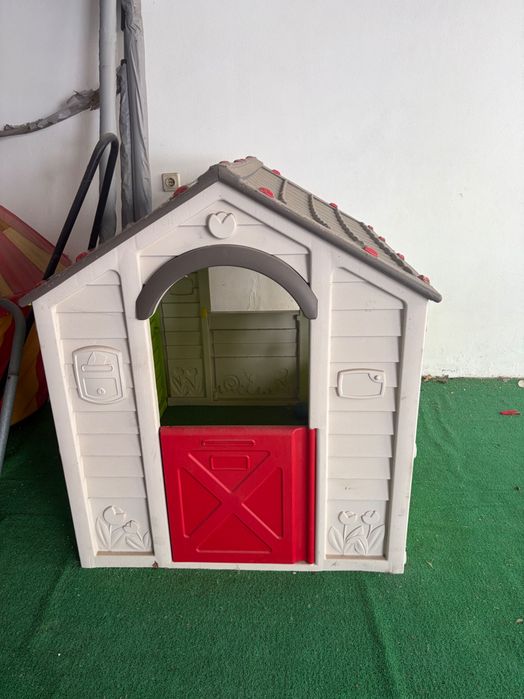 Casinha de brincar de jardim como nova!