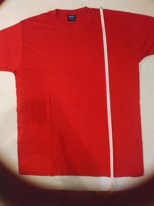 Продам футболки красные