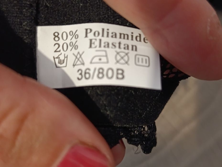 Biustonosz, czarny, koronkowy, podwójne ramiączka, push up, 36/80 B