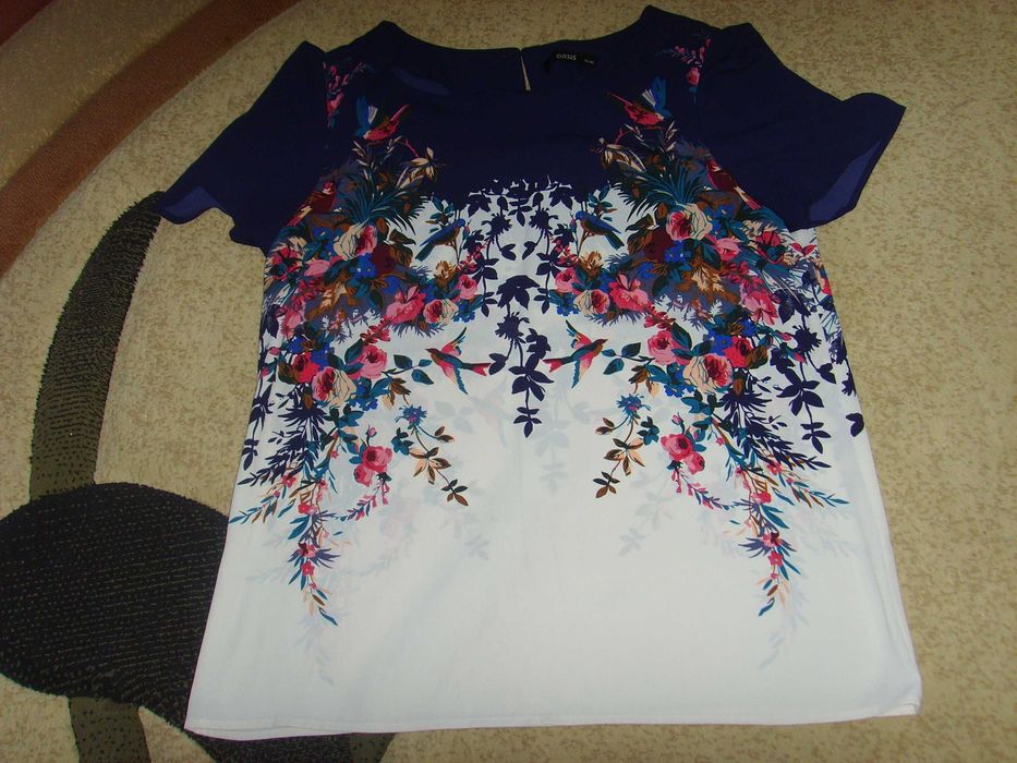 Блузы жен. р.48-52.