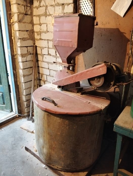 Млин, зернодробилка