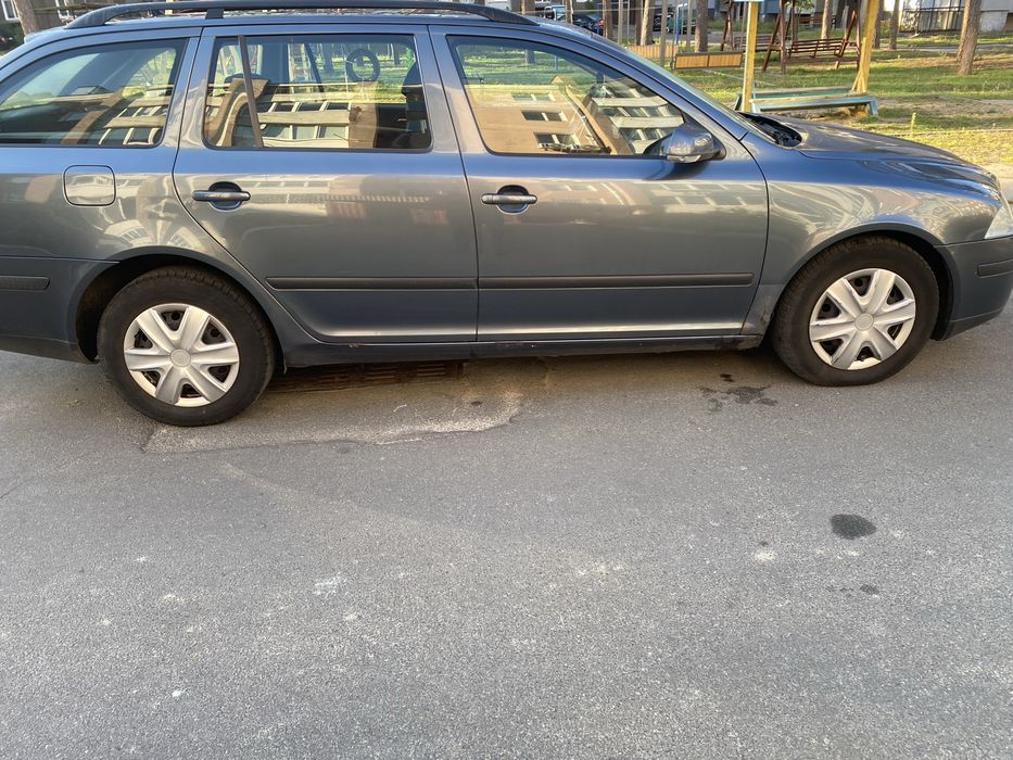 Продам авто Шкода А5 2.0 tdi на автоматі dsg dg250