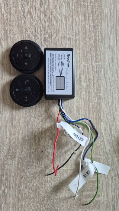 Pilot zdalnego sterowania radiem z Androidem