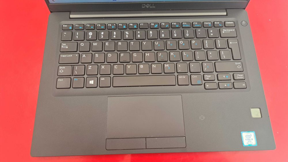 Laptop Dell Latitude 7390 13" i5-8GEN 8GB/256SSD FullHD Win11 FV23