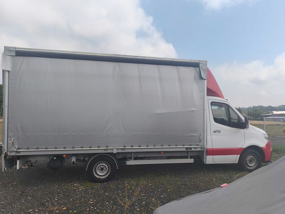 wynajem busa dostawczego Mercedes Sprinter