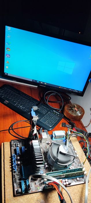 Motherboard ASUS P8H61-M LX ( Socket 1155 )