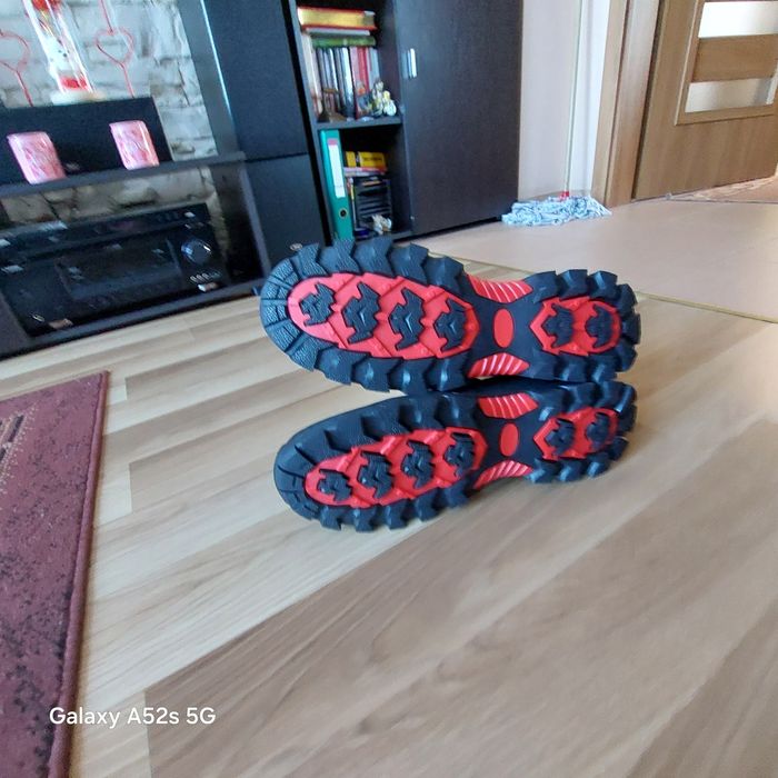 Sprzedam nowe buty męskie trekingowe firmy fason 47