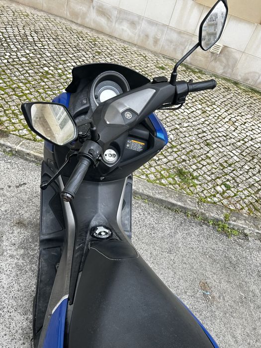 Vendo mota Nmax 125 yamaha