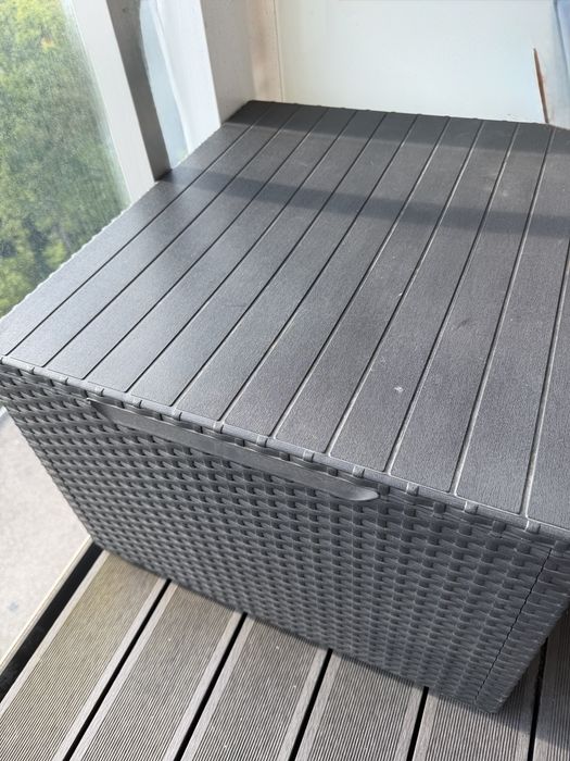 Stolik balkonowy typu skrzynia skladany ok 58/53cm