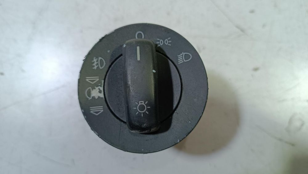 comando das luzes audi A8 4E