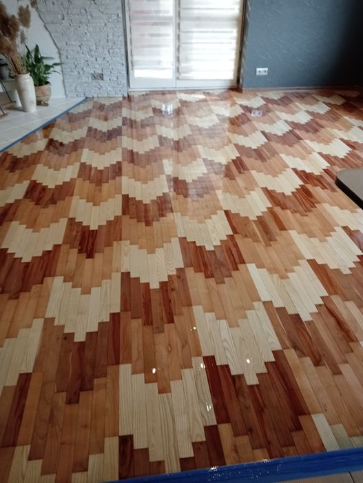 Cyklinowanie parkietu .Renowacja schodów.