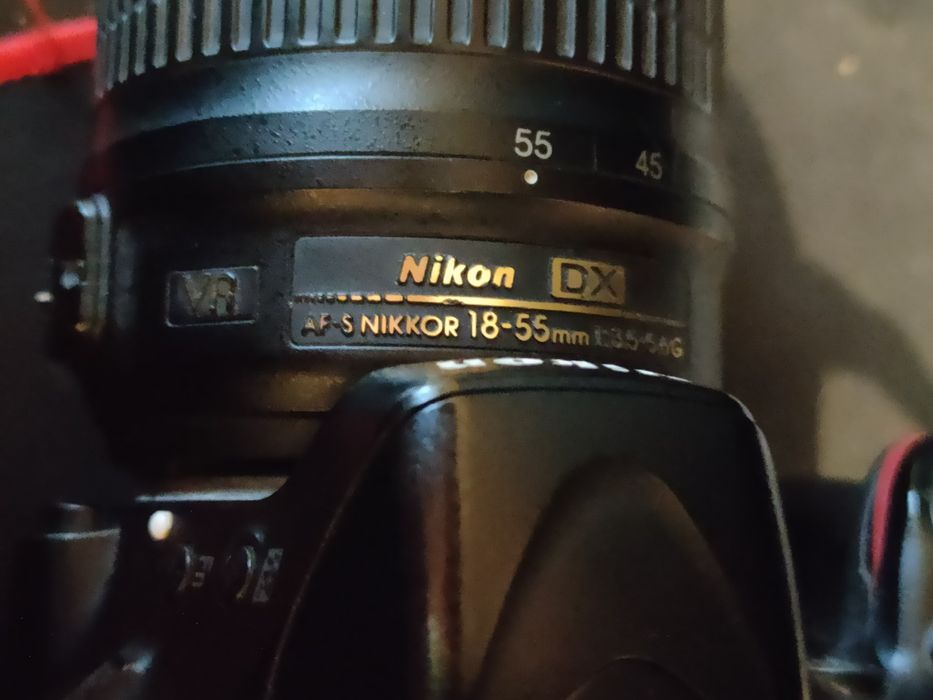 Срочная продажа Фотоопарат Nikon d5100 з объективом 18-55