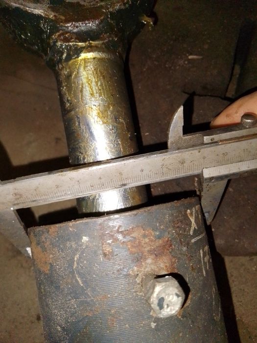 Гідроциліндр ХТЗ 1750