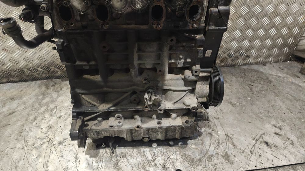 Silnik Goły Słupek Vw Jetta 2007R 1.9Tdi 77Kw Bxf
