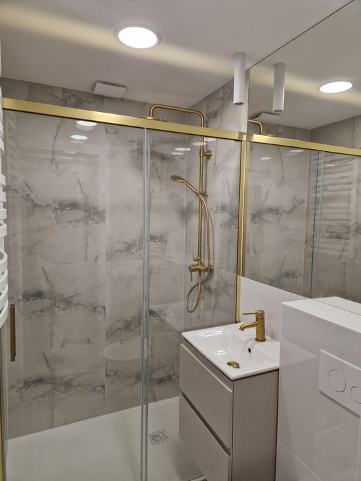 Remont/ Wykończenia wnętrz/Łazienki