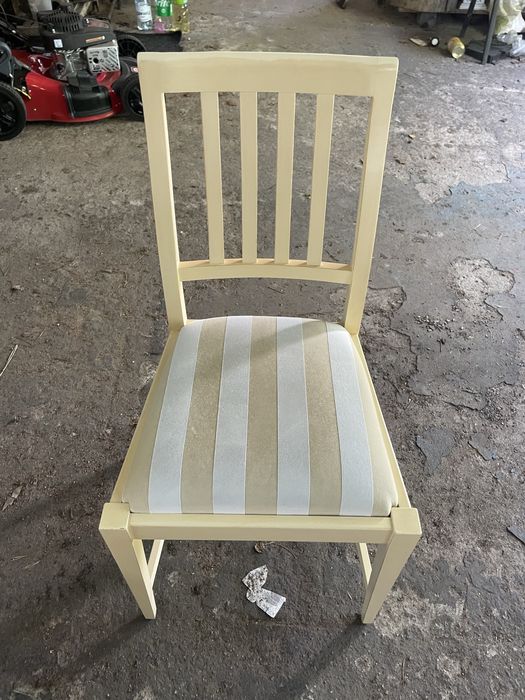 Stół+8 krzeseł (lite drewno)