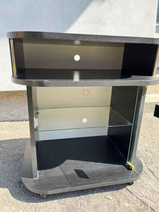 Комод,тумбочка,приліжкова тумба