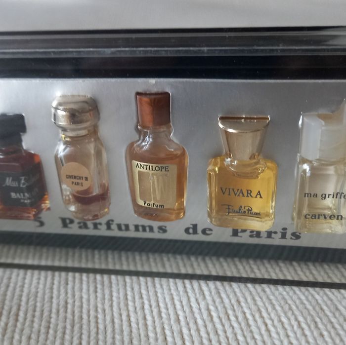 5 parfuns de Paris