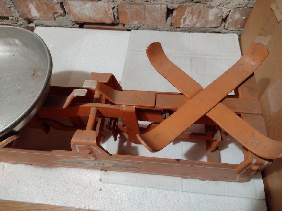 Stara waga ZPT pomarańczowa