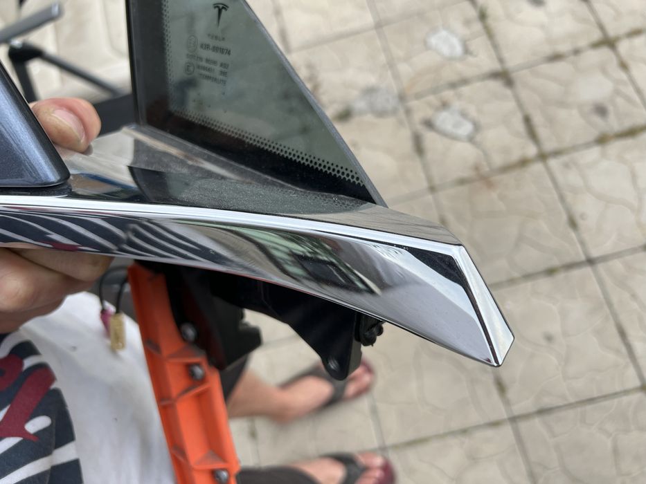 Зеркало правое Tesla S 2016-2020