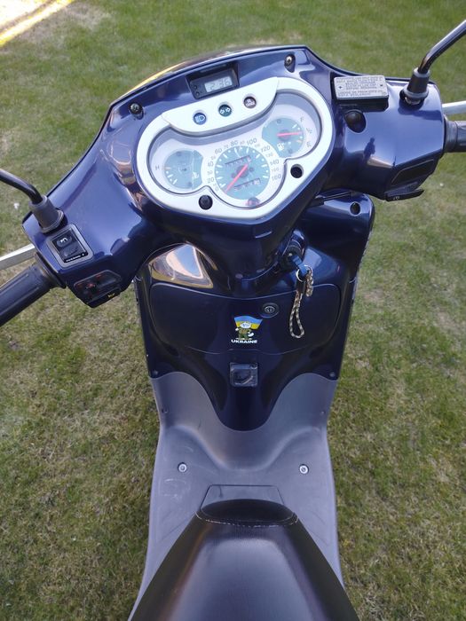Продам скутер Honda SH150
