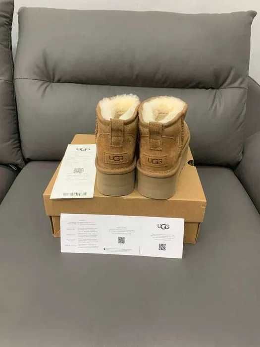 UGG_Classic_Ultra_Mini_Platformie_R.40
