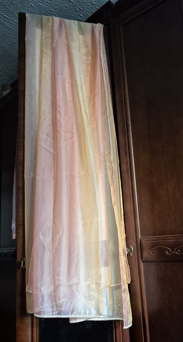 Zasłonki tiulowe , firanki cieniowane.