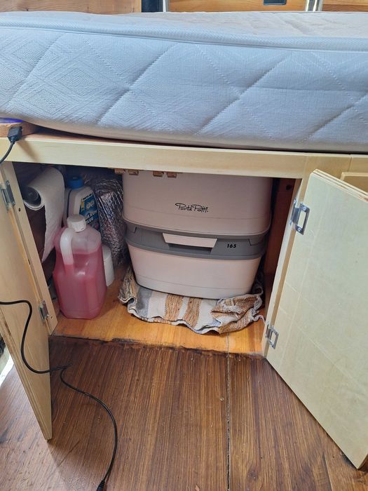 [RESERVADO] Fully Equipped Campervan – Fiat Ducato 2003 (Legalized)