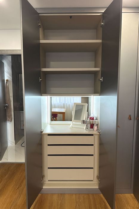 Roupeiro de Quarto em L