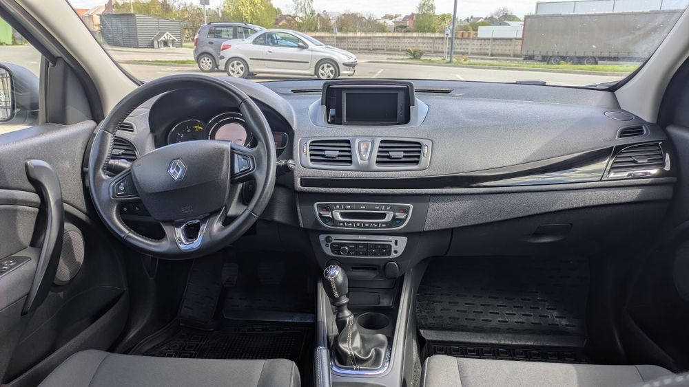 Автомобіль Renault Megane 3 1.5 dCi 2013 White 188тис км Безключовий доступ Рено Меган III
