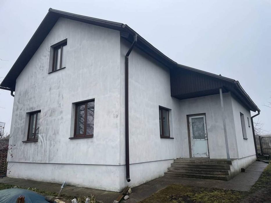 Продам будинок в с. Острійки