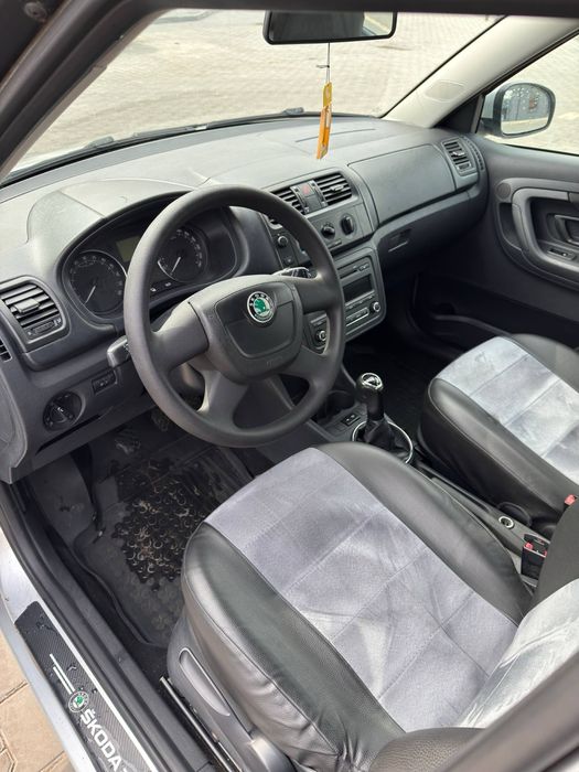 Продам Skoda Fabia 1.6 дизель 2011