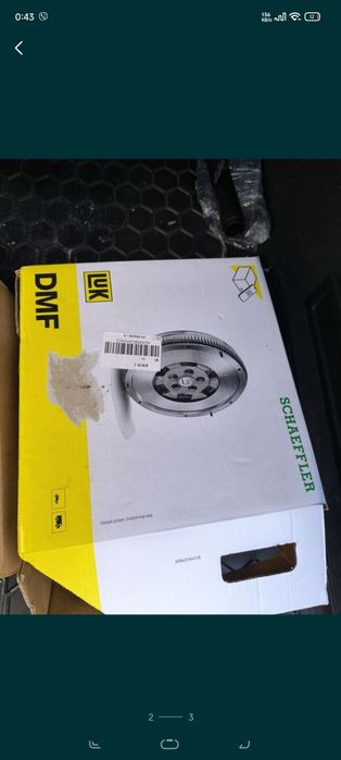 Молдінги на двері передні , бачок омивача, демферпасат б8