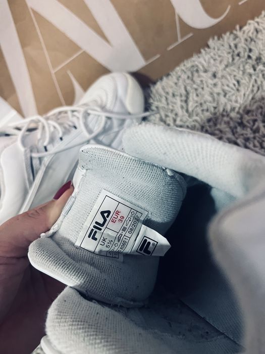 Buty damskie sneakersy biale fila rozm 39