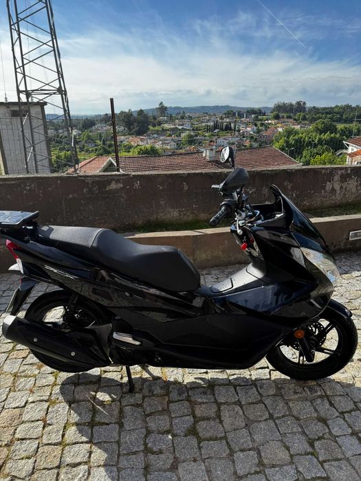 Honda PCX 125 Alugar