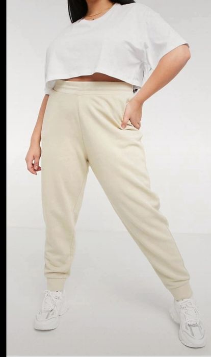 Nowe spodnie dresowe Reebok duże XXXXXL