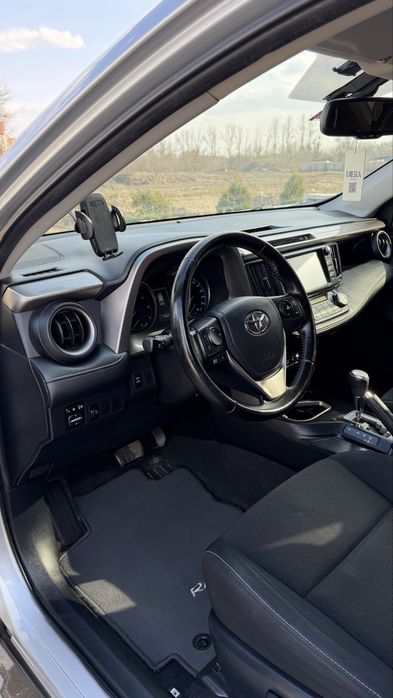 Продам Toyota RAV-4
