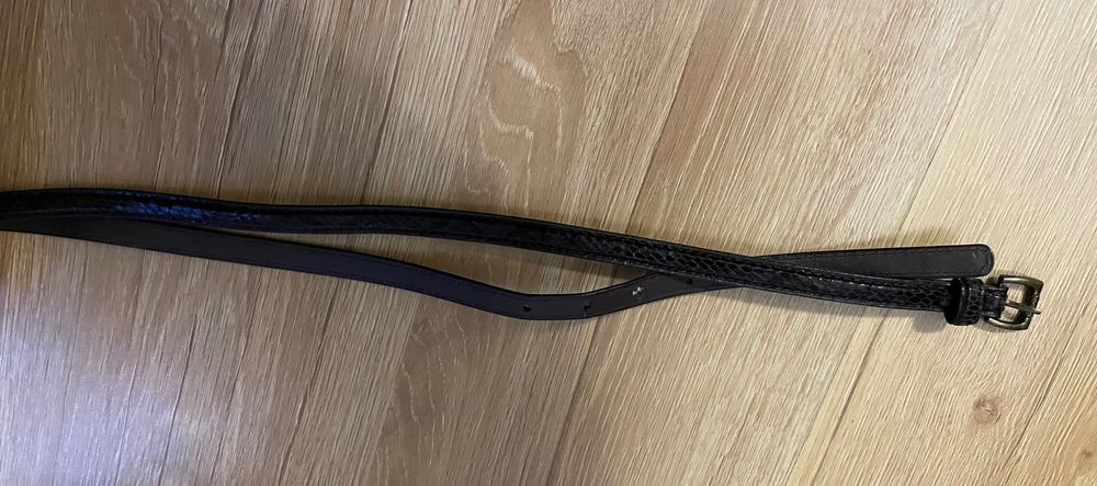 Cienki pasek imitacja skóry brązowy