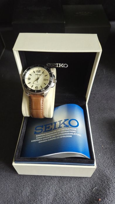 Zegarek Seiko Kinetic (5M82-0AY0) – Przeszklony dekiel, komplet z pudełkiem