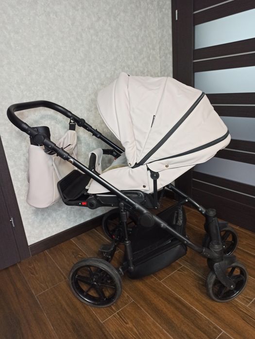 Продам коляску Adamex Porto Light 2в1