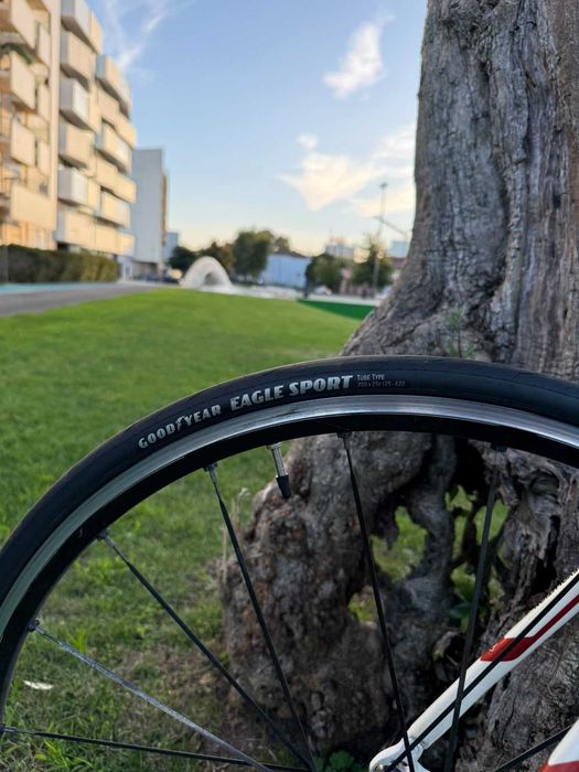 Bicicleta de estrada Beone carbono – Shimano Ultegra – Tamanho L – 8 kg