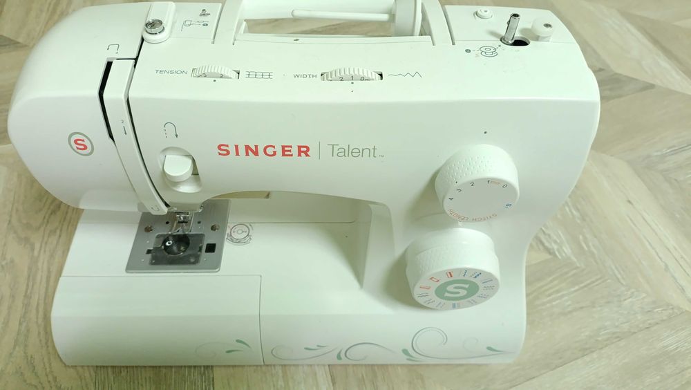 Продається швейна машинка singer talent